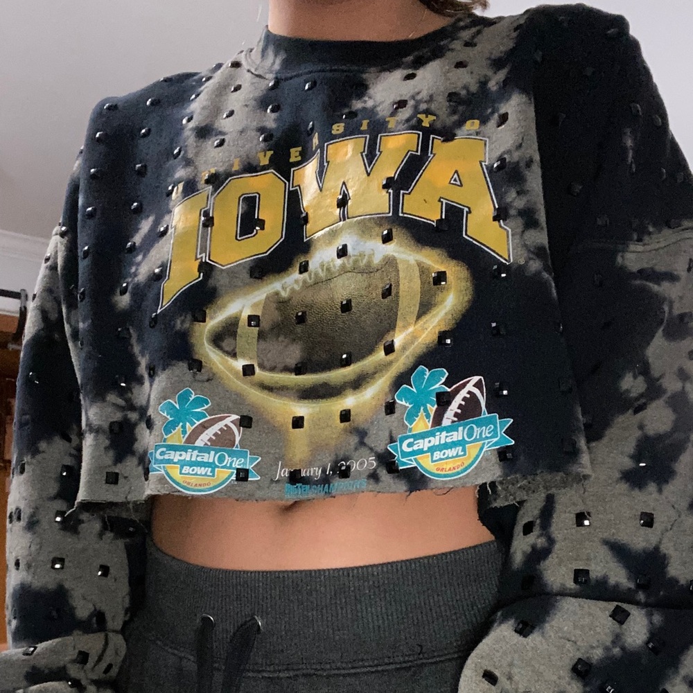 University of Iowa cropped sweatshirt